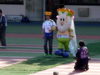 マグロの首を取ったりと最近の芸達者ぶりに磨きがかかる爺様
