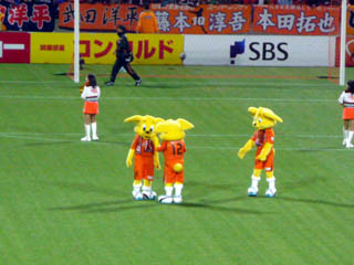 ハーフタイムにパルちゃんショーやらないのかよ!W
