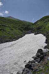 鳥海山雪渓歩き