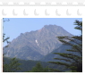 八ヶ岳高原・まきば公園から見る八ヶ岳の主峰、赤岳